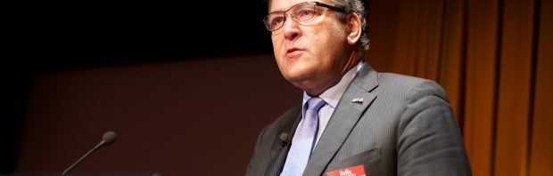 Henk Krol wil alles onthullen in boek over Demmink