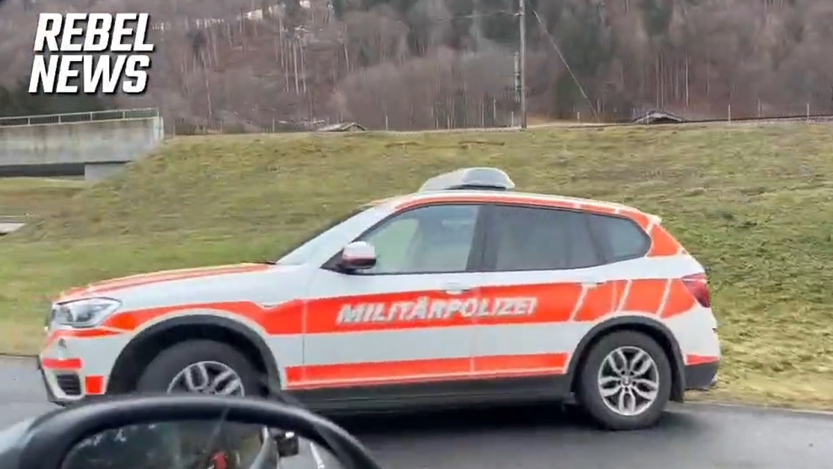 Zo zien de militaire controleposten bij de WEF-bijeenkomst in Davos eruit
