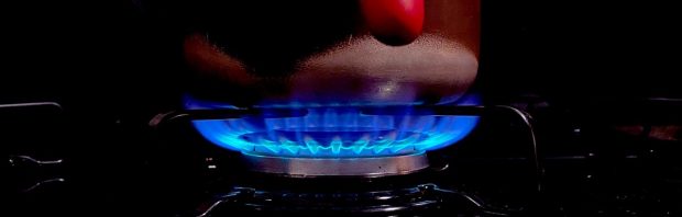 Media roepen in koor dat koken op gas slecht is: ‘Kijk, zo ziet propaganda er nou uit’