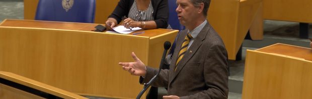 Martin Bosma leest minister Bruins Slot de les: ‘Er zijn genoeg complottheorieën die kloppen’