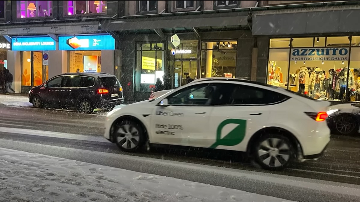 Davos: elektrische auto’s voor het plebs, brandstofauto’s voor de WEF-vips