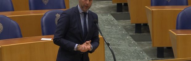 Ophef om uitspraak D66-Kamerlid De Groot over ‘gestreste wormen’: ‘Knettergek!’
