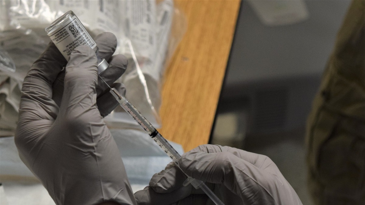 Cardioloog: zo kun je het spike-eiwit uit je lichaam krijgen na vaccinatie