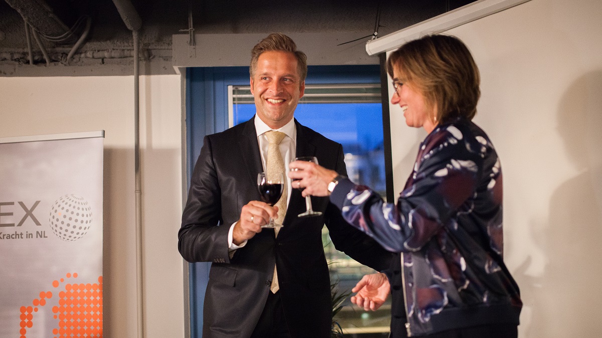 Hugo de Jonge zegt met droge ogen: het CDA is het tegenover van polarisatie