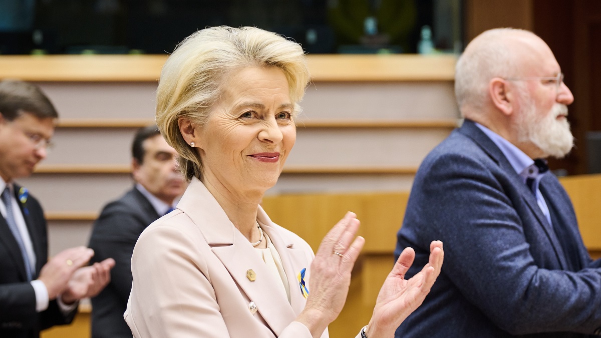 Verheugde reacties op rechtszaak tegen EU-baas Von der Leyen: ‘Heel goed, prima!’