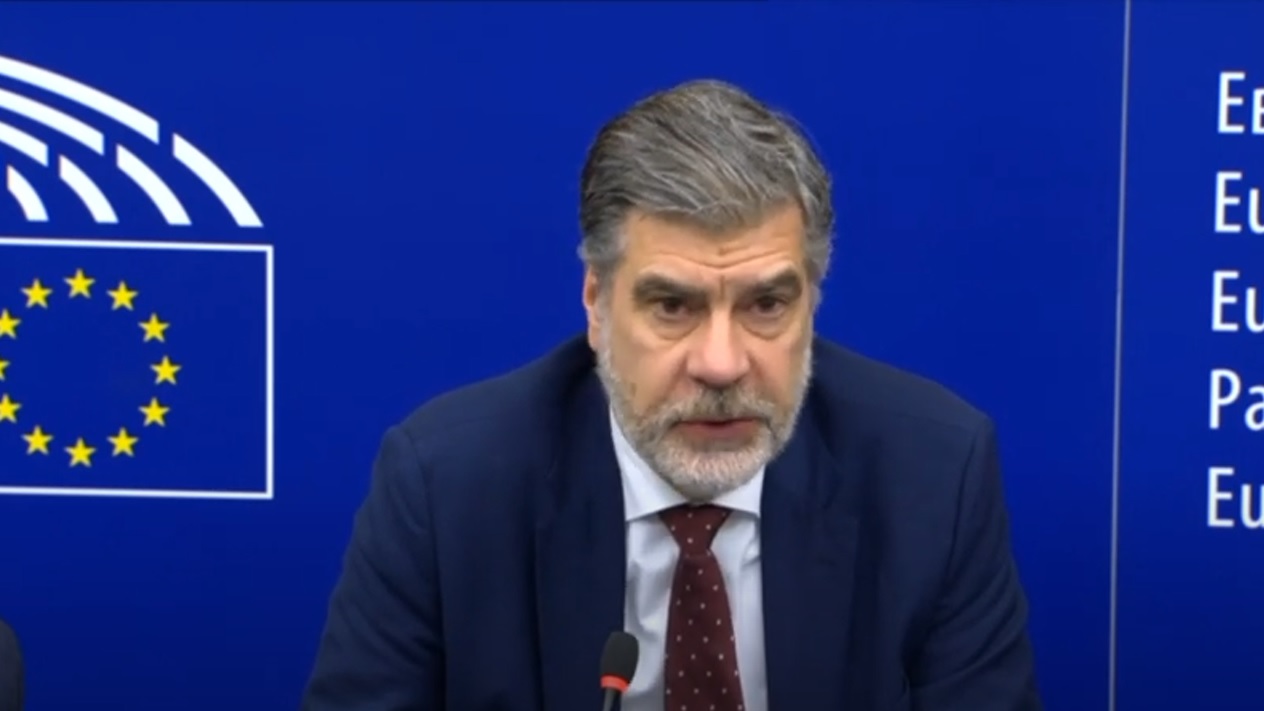Marcel de Graaff zegt het gewoon (en zorgt voor beroering in Europees Parlement)