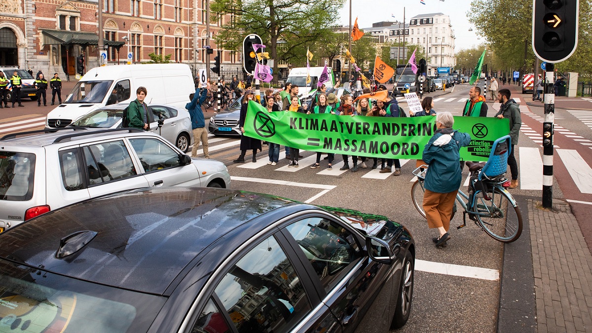 Hilariteit om cursus voor klimaatactivisten met dreigende burn-out: ‘Dit land is inmiddels een open inrichting’