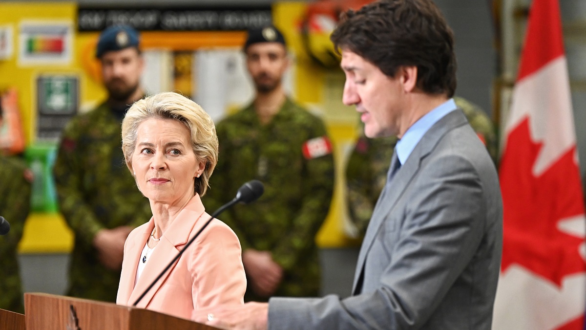 Ursula von der Leyen doet wenkbrauwen fronsen met uitspraak over Oekraïne