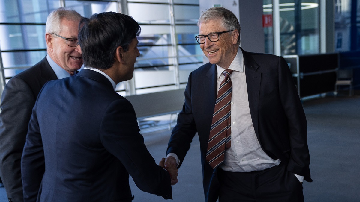 Hoe Bill Gates en trawanten Afrika gebruiken als proeftuin voor medicijnen