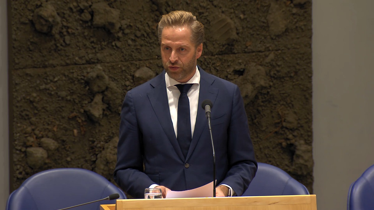 Ophef om opmerking minister De Jonge tegen vrouw die geen koopwoning kan vinden: ‘Vreselijke man’
