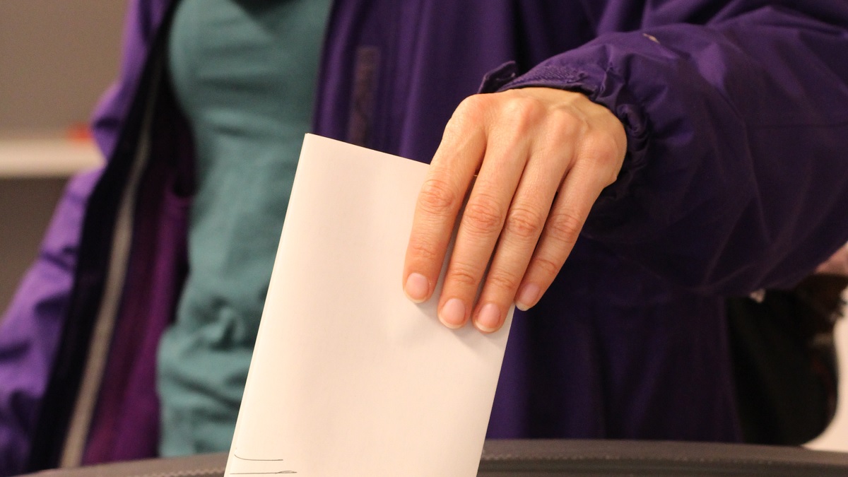 Debat over verkiezingsuitslag: coalitiepartijen schitteren door afwezigheid – ‘They don’t care!’
