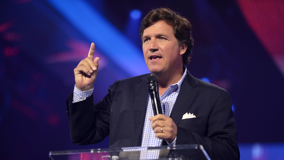 Tucker Carlson spricht offen über UFOs: So kommen sie zustande