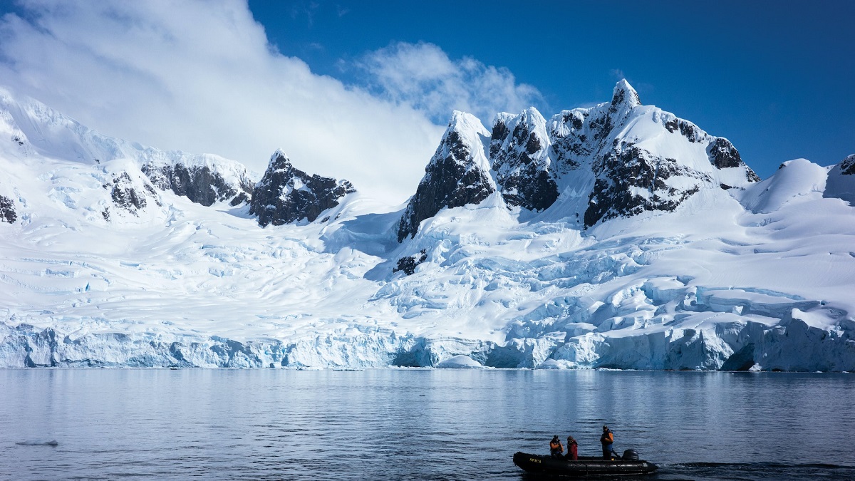 Klimaexperte zeigt, dass sich die Antarktis seit 70 Jahren nicht mehr erwärmt hat, und wird von LinkedIn geworfen