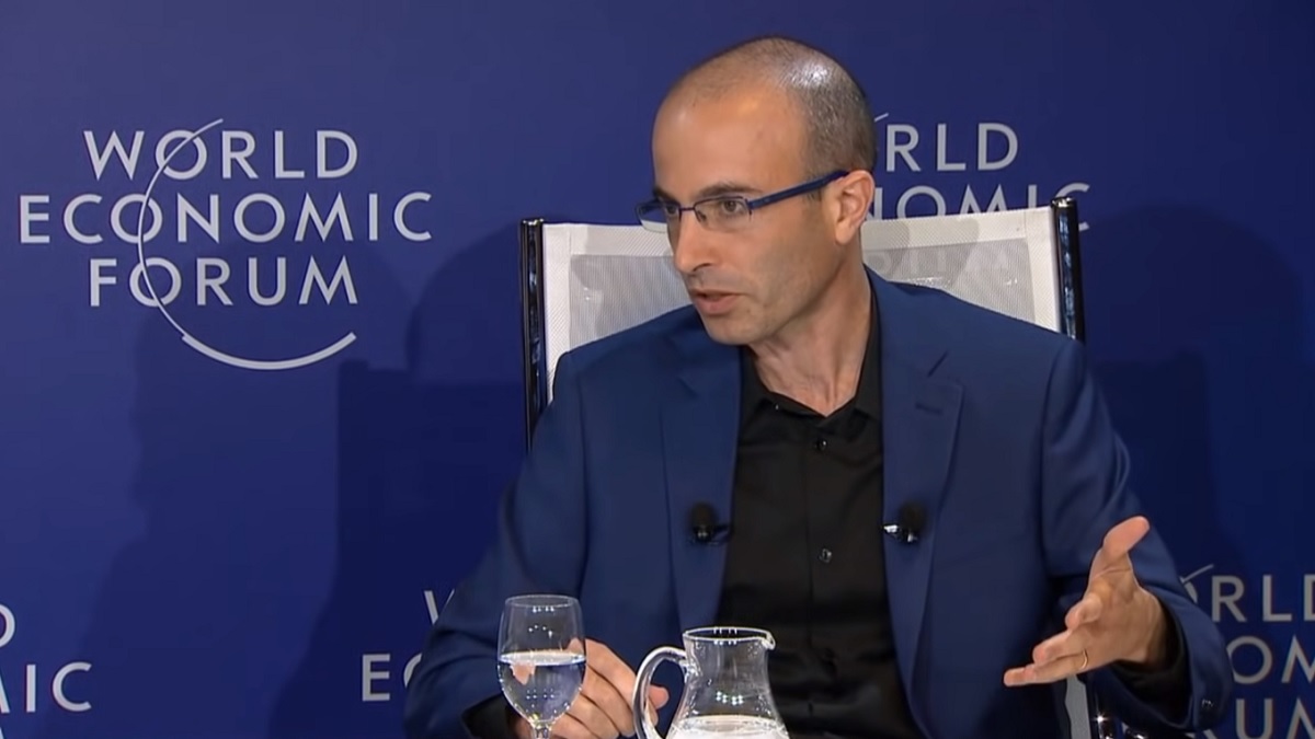 Great Reset-architect Yuval Harari glipt via achterdeur naar binnen bij Bilderberg