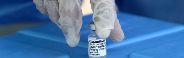 Pfizer-vaccin kan tot 15 JAAR na injectie nog dodelijke bijwerkingen veroorzaken, deze man stierf 555 dagen na de prik