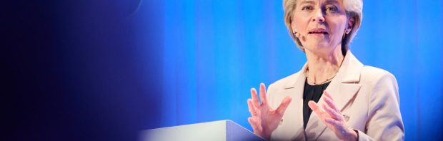 Europarlementslid haalt uit naar Ursula von der Leyen: ‘Graaier die zichzelf verrijkt’