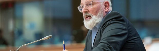 EU-zwaargewicht Timmermans oogst storm van kritiek: ‘Gaat over lijken, die Frans’