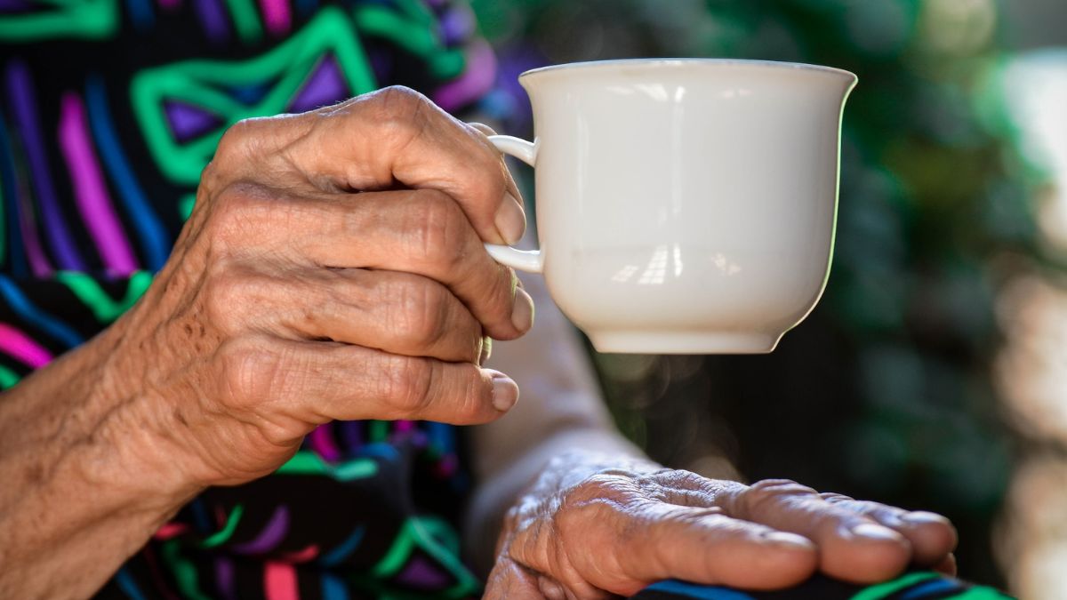 Terwijl er tientallen miljarden naar klimaat gaan, helpt het kabinet de ouderenzorg naar de ratsmodee