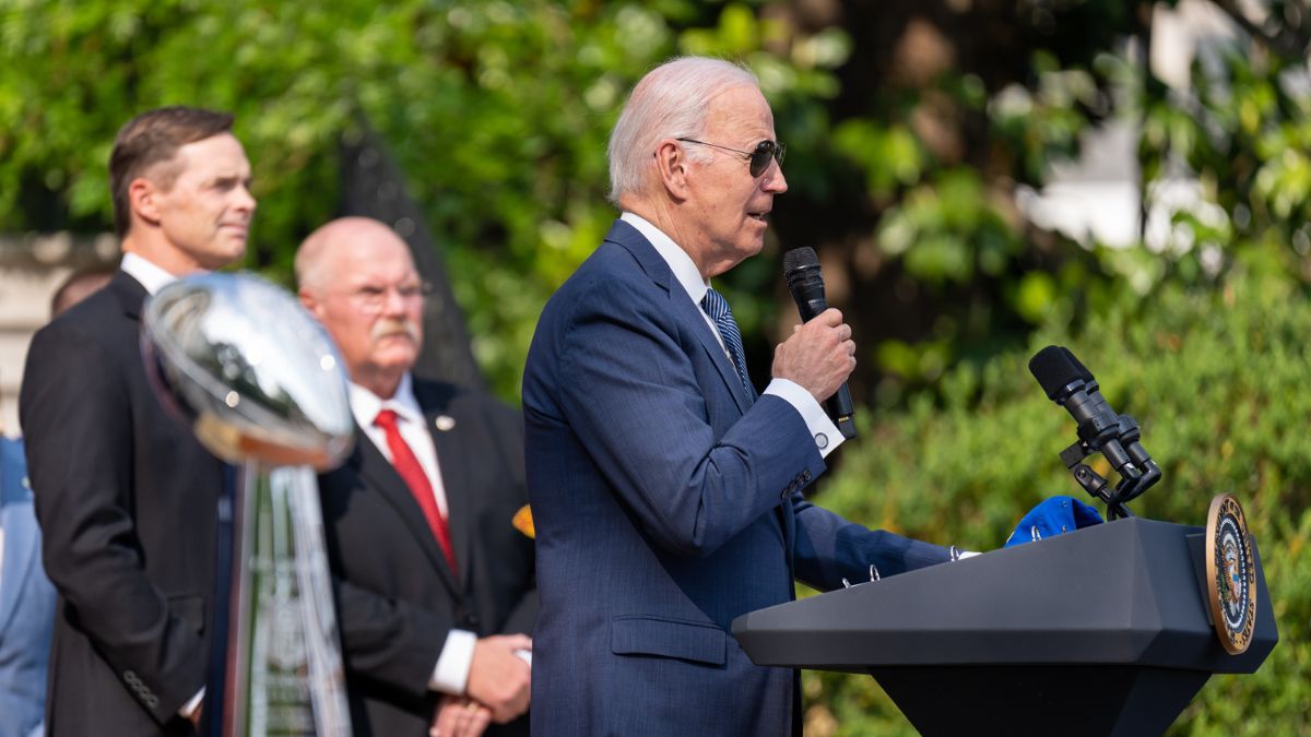 ‘Niets te zien hier’: politici en media in paniek terwijl Biden-schandaal steeds groter wordt