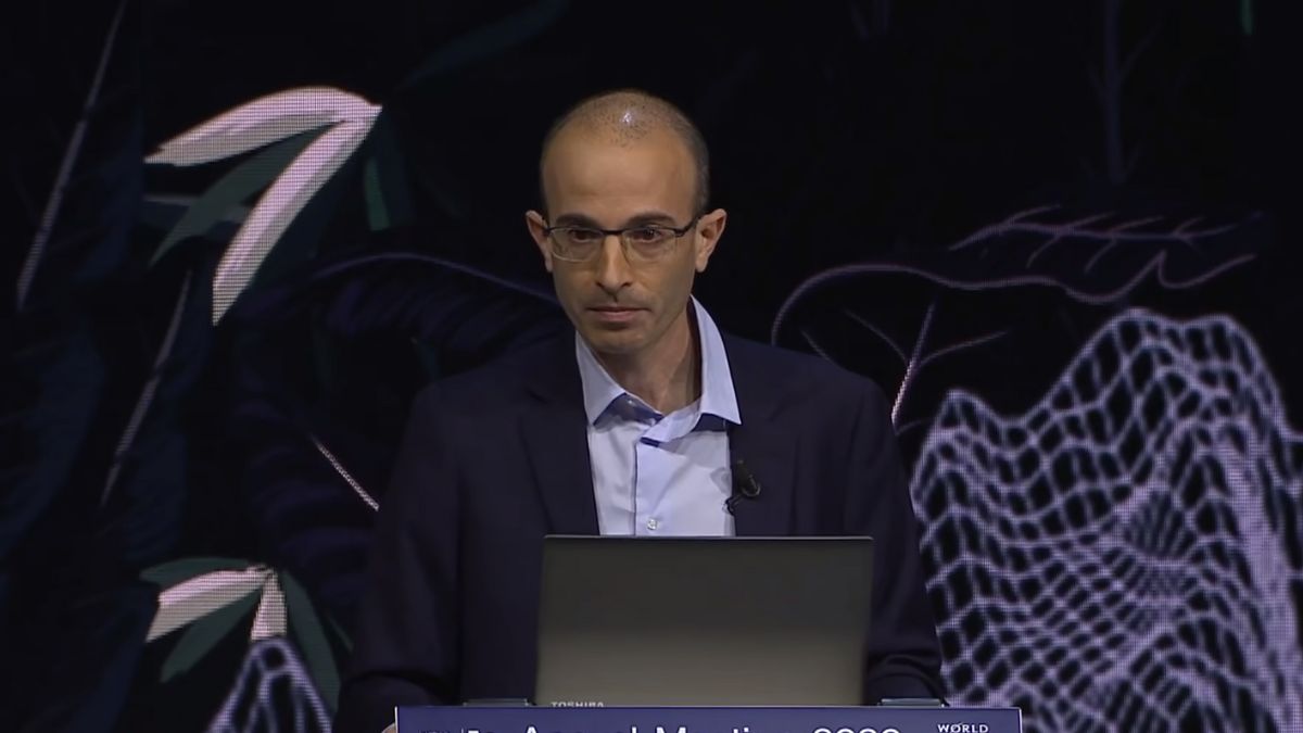 Harari: je hoeft helemaal geen chip in het brein van mensen te implanteren om ze te manipuleren