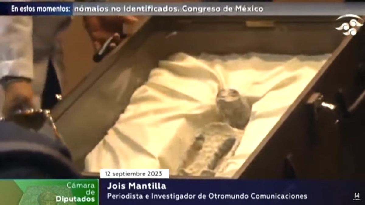 ‘Unieke gebeurtenis’: 1000 jaar oude ‘lichamen van aliens’ getoond in Mexicaanse Congres