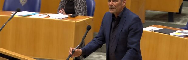 Vertrekkend PVV-Kamerlid het zwijgen opgelegd: ‘Wel een heel rare figuur’