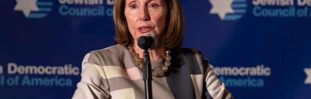 Oud-voorzitter Huis van Afgevaardigden Nancy Pelosi noemt zichzelf koudbloedig, reptiel