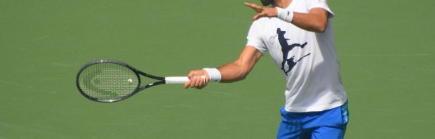Ongevaccineerde Novak Djokovic wint door Moderna gesponsorde US Open