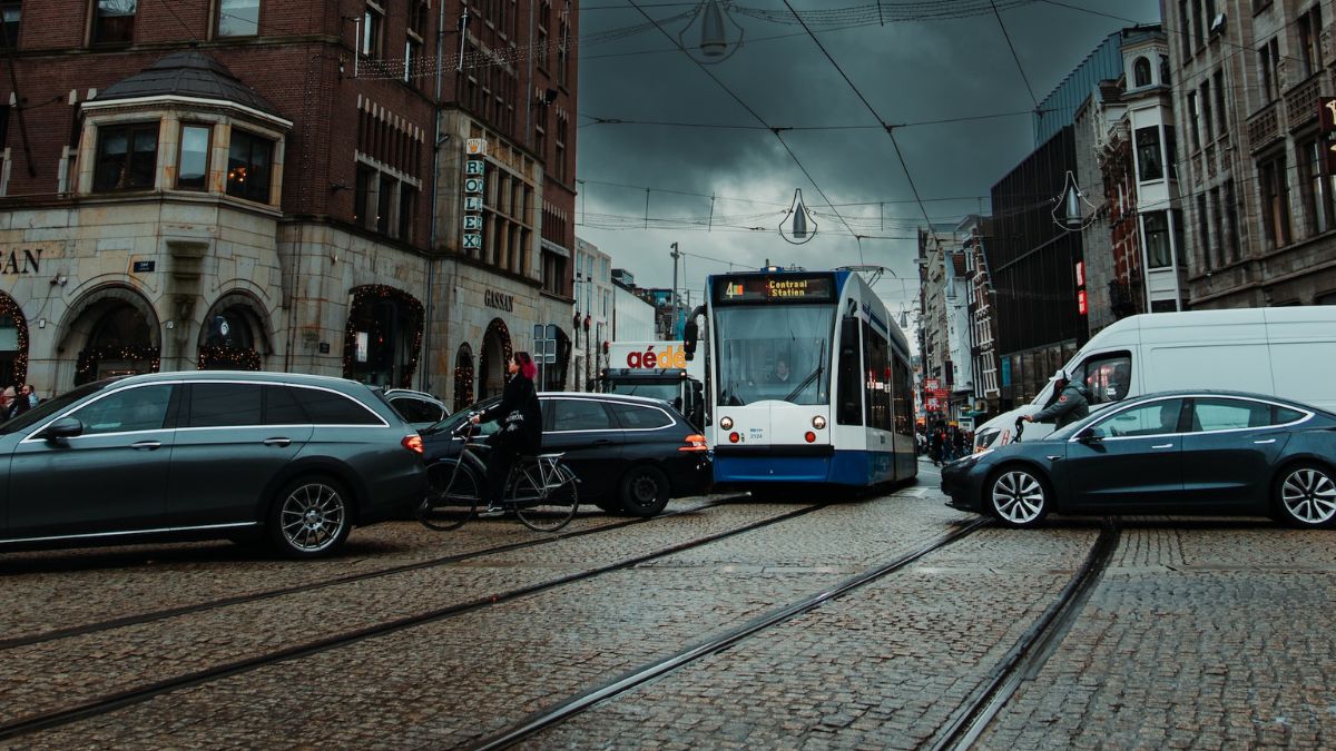 Zoveelste complottheorie die praktijk wordt: per 2024 verplichte CO2-registratie voor werkgevers