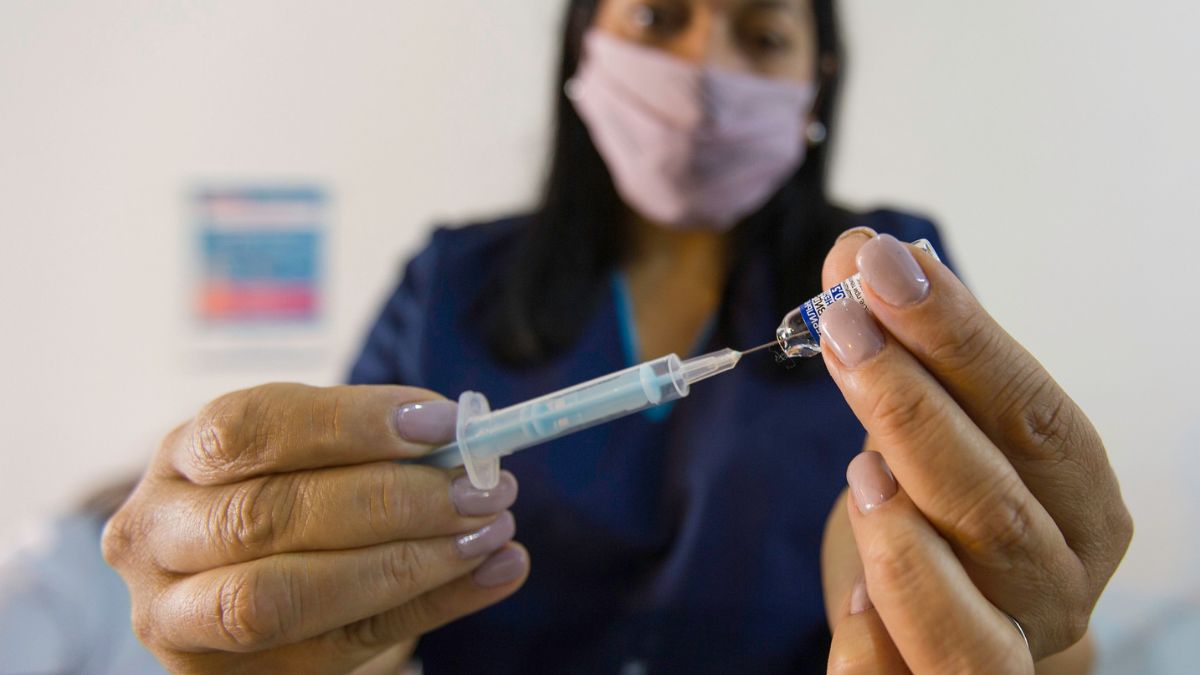 Duizenden zorgmedewerkers kregen in het GEHEIM vrijstelling van vaccinatie