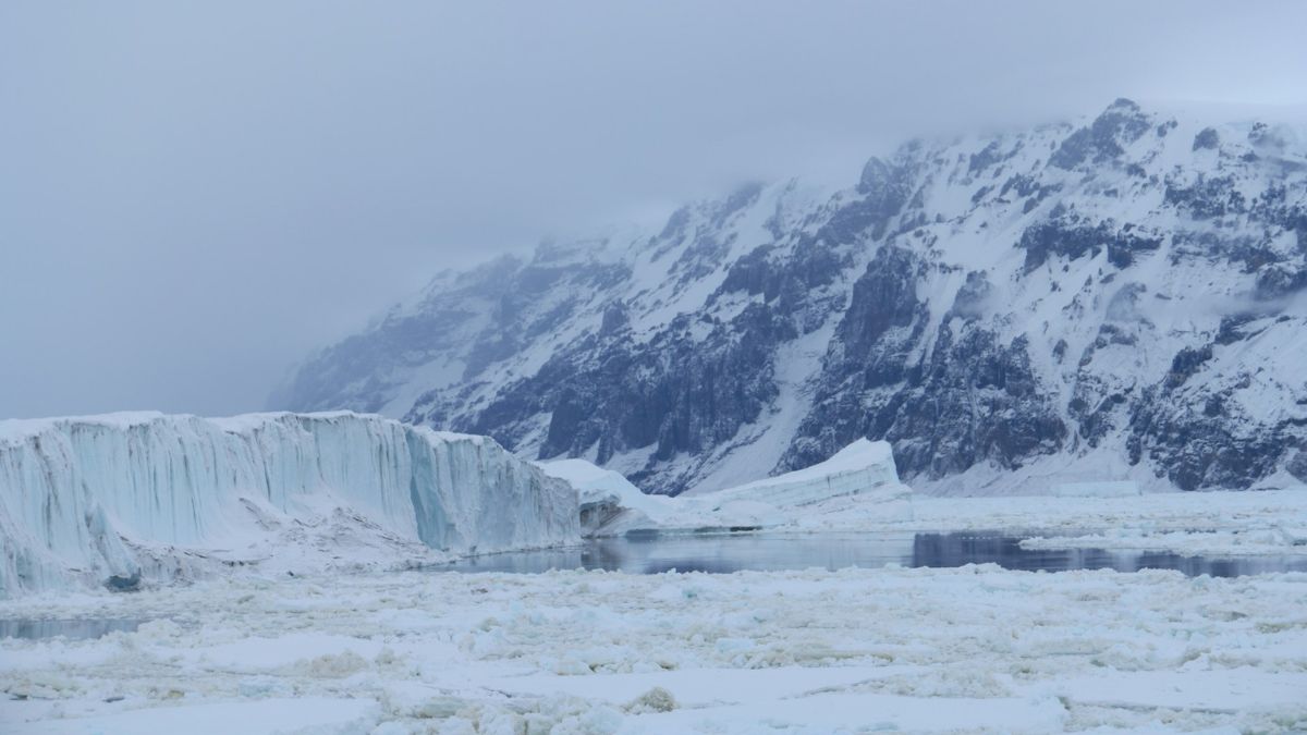 Raytheon-klokkenluider doet bizarre onthullingen over gerichte energiewapens op Antarctica