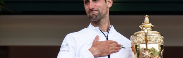 Journalist die ongeprikte Novak Djokovic probeerde te cancelen sterft plotseling op Australian Open