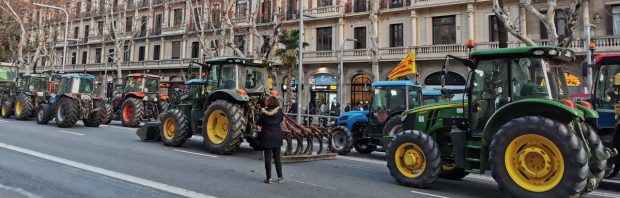 Filmpje: Spaanse politie tegen de Spaanse boeren, de boeren wonnen