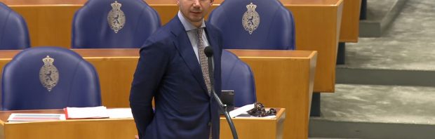 Tweede Kamer bespreekt satanisch ritueel kindermisbruik liever niet in grote zaal: ‘Werkelijk schaamteloos’