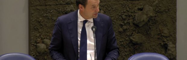 Minister Van Leeuwen maakt geesten rijp voor Nederlanders in bodybags