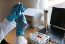 Het onderzoek van deze professor legt een bom onder het kindervaccinatieprogramma 43 zo