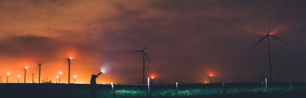 Het kaartenhuis stort in: waarom windmolens juist klimaatverandering veróórzaken in plaats van tegengaan