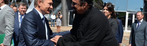 Acteur Steven Seagal noemt Oekraïne een land van ‘orgaanhandel, kindersekshandel en nazisme’