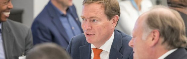 Onthutsende coronadocumenten over de propagandamachine die al operationeel was, het ‘briefje van Bruins’ en meer