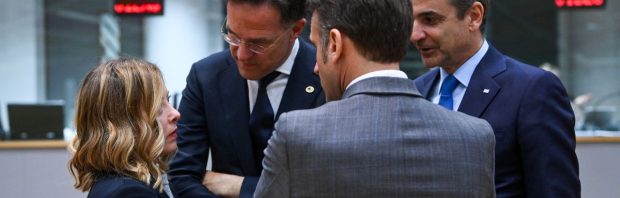 ‘De planeet wordt gerund door een chantagenetwerk dat wereldleiders manipuleert’