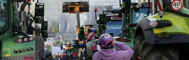 In 2 minuten uitgelegd: Waarom de globalisten de voedselproductie proberen over te nemen