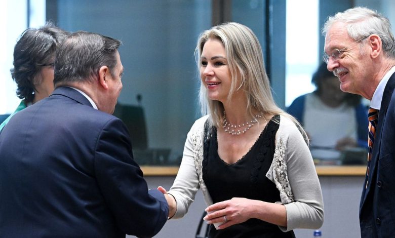 minister