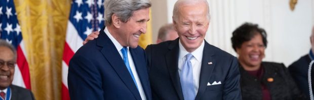 Kijk: Globalist John Kerry pleit hier in feite voor afschaffing van de democratie