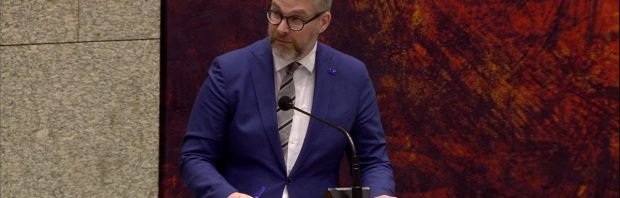 Raadslid dat oud-politicus Smeets ‘groomer’ noemde VRIJGESPROKEN: ‘Dat geeft de burger weer wat moed’