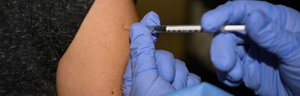 In de MSM: Carla veranderde na haar coronavaccinatie in DOODZIEKE vrouw