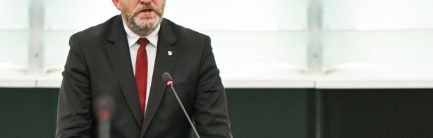 Zien: Europarlementslid vertelt de keiharde waarheid over Oekraïne, maar dan wordt zijn microfoon dichtgedraaid