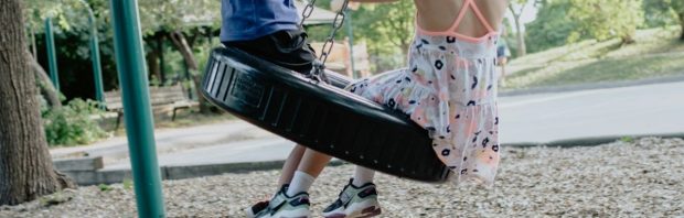Groot-Brittannië heeft een probleem: oversterfte onder KINDEREN stijgt naar 22 procent