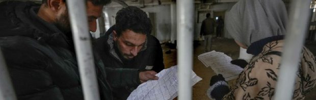 Kijk: CNN-journaliste bevrijdt crisisacteur uit beruchte ‘slachthuis’-gevangenis in Syrië