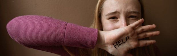 ‘Iedereen begint te zien dat er iets mis is met jeugdzorg, dit zijn eigenlijk misdaden tegen de menselijkheid’