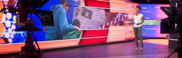 Kijk: het NOS Jeugdjournaal legt uit wat een complottheorie is met een prachtig voorbeeld